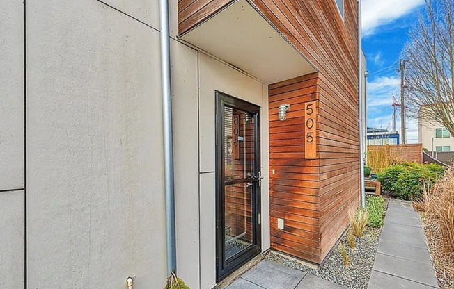 Modern Townhome in Georgetown!  Available NOW!