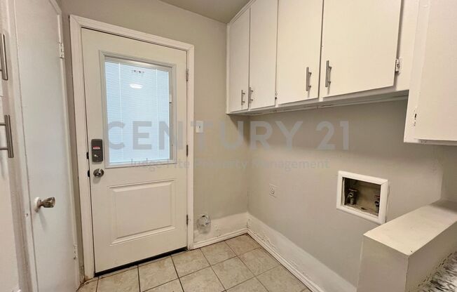 2 beds, 1.5 baths, $1,495