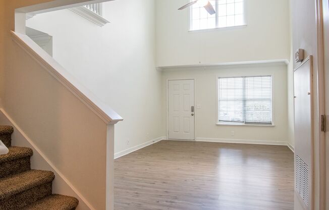 End unit townhome with downstairs primary!