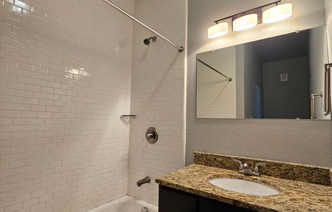 1 bed, 1 bath, 702 sqft, $1,295, Unit 101