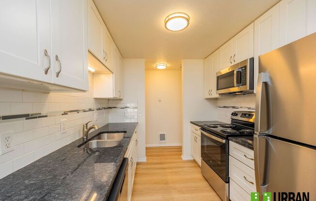 Upriver Dr. 3531-3533 E