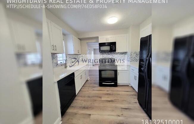 3110 W VAN BUREN DR