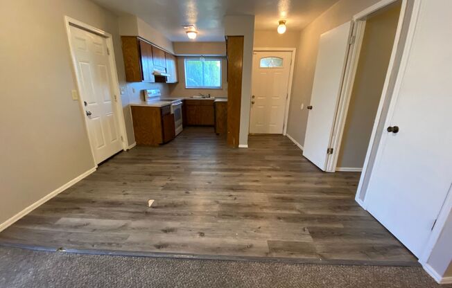 Cute 4 bed 2 bath!! Hefner and Western