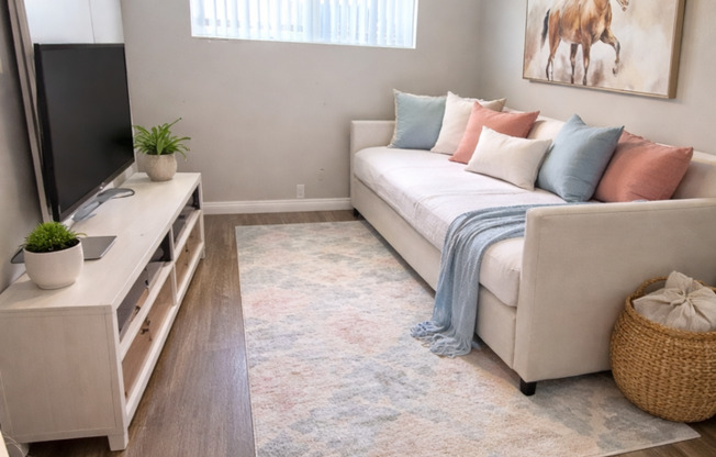 1 bed, 1 bath, 602 sqft, $2,045, Unit 31
