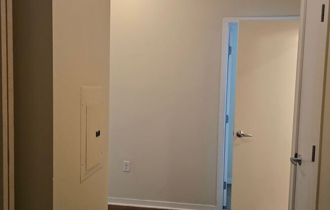 4 beds, 2 baths, 1,246 sqft, $3,100, Unit 301