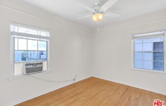 635 1/2 BURNSIDE AVE