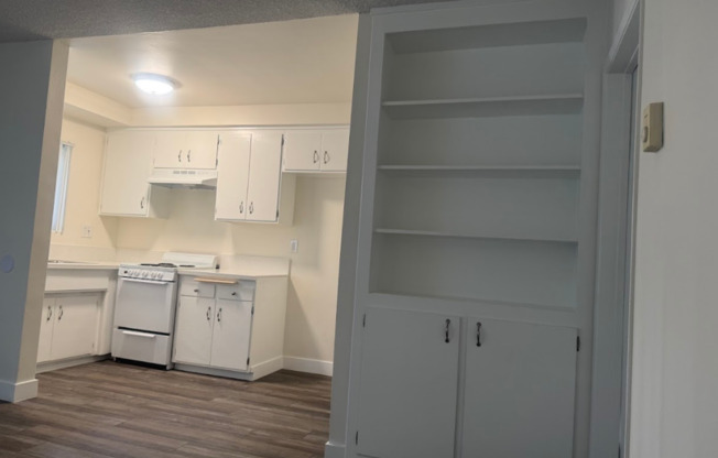 1 bed, 1 bath, 426 sqft, $1,695, Unit 6