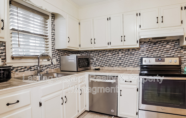 2501 WOOD VLY RD