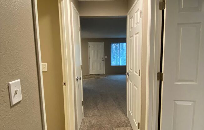 2 beds, 1 bath, 830 sqft, $1,250, Unit C-208