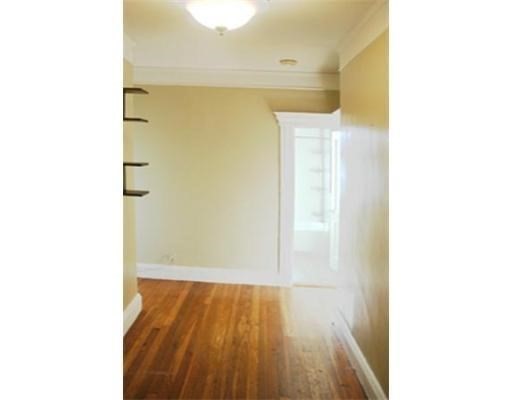 69 Park Dr