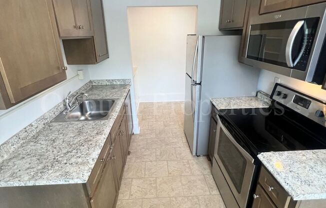 1 bed, 1 bath, $945, Unit 821-A