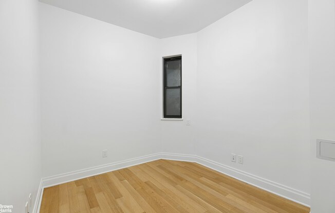 1 bed, 1 bath, $3,150, Unit 1F