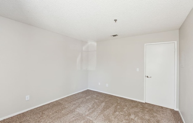 Beige Carpet In Bedroom at ReNew on Summerfield, California, 95687