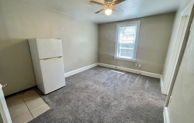 1709 E Park Pl
