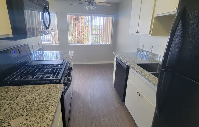 1 bed, 1 bath, 775 sqft, $2,000, Unit 4204