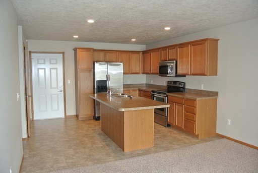 1100 32nd Ave SW