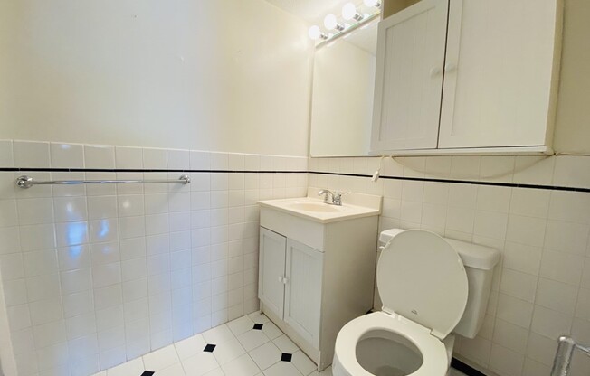 2 beds, 2 baths, 986 sqft, $3,800, Unit 209