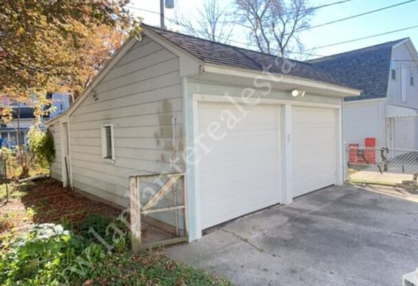 3 beds, 1 bath, $1,350