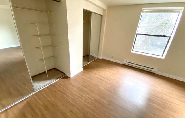 2 beds, 1 bath, 788 sqft, $2,095, Unit 208