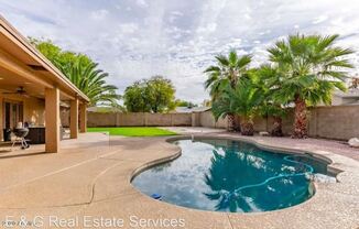 1321 E La Jolla Drive
