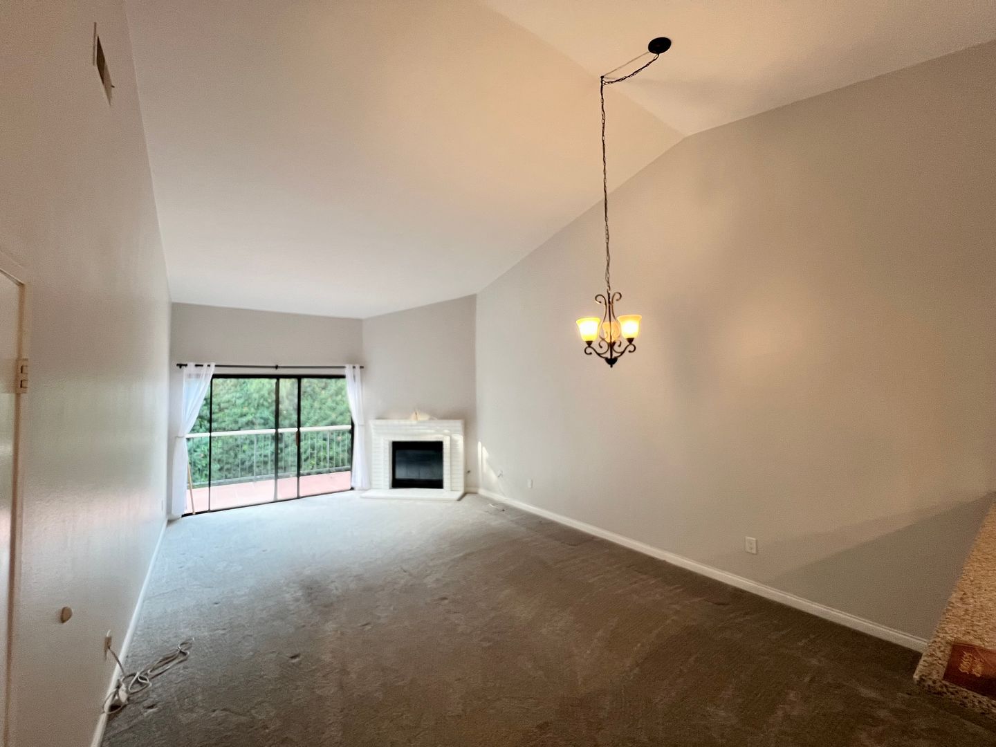 Beautiful 3-Bedroom Condo in Villas at Calavera Hills – End Unit with Scenic Views!