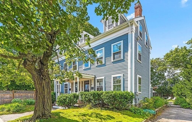 14 SCHOULER CT