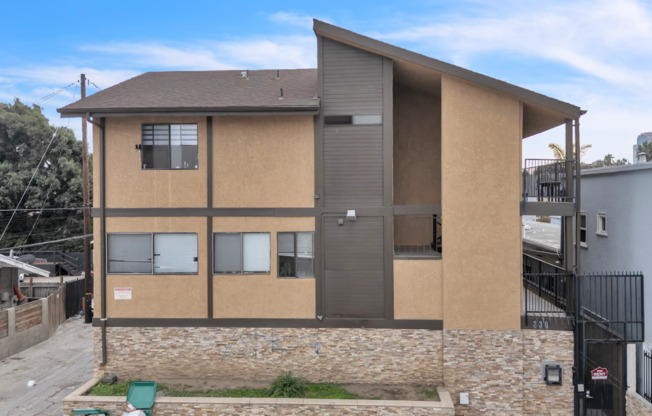8th Street Residences