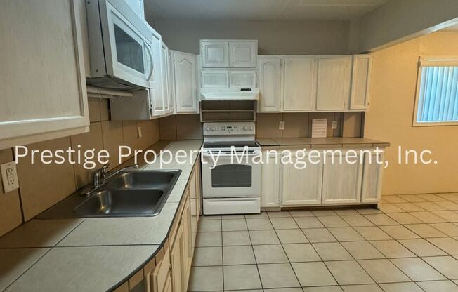 2 beds, 2 baths, 1,012 sqft, $1,200, Unit 4822B