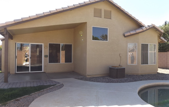 3 beds, 2 baths, $2,340