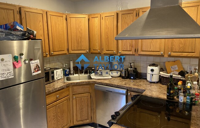 22 SAINT CYPRIANS PL