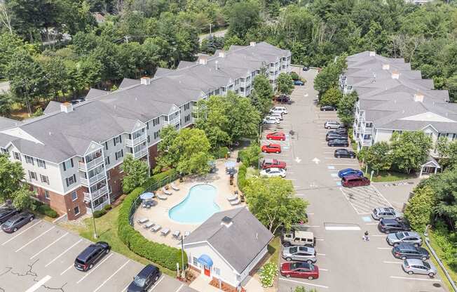 Carlton Oaks aerial exterior
