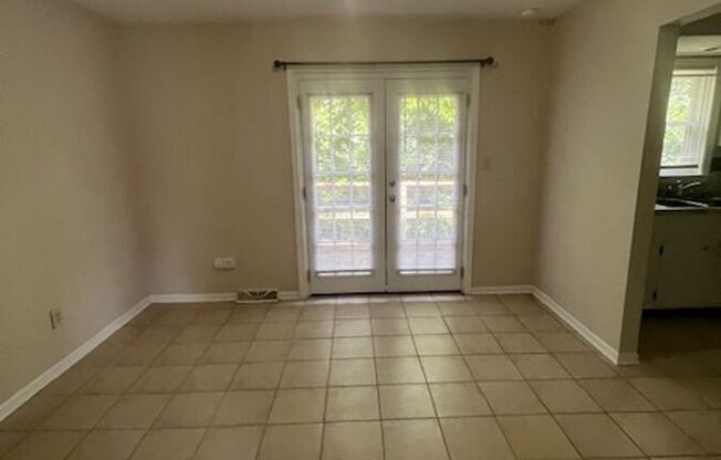 457 WOODVIEW DR