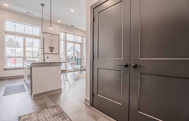 1 bed, 1 bath, 725 sqft, $1,610, Unit A111