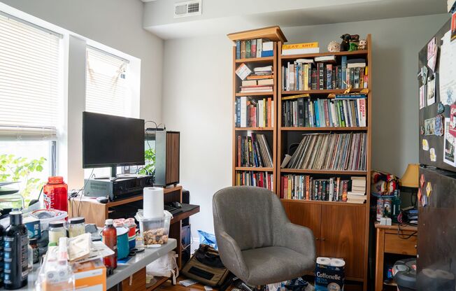 Studio, 1 bath, 550 sqft, $1,185, Unit 3004-1N