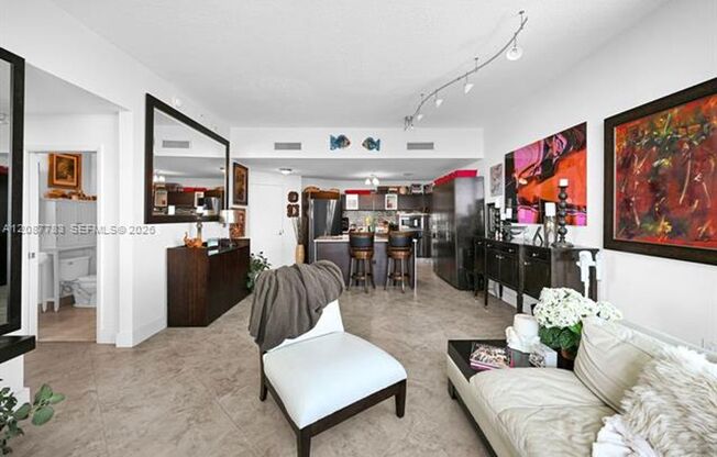 2 beds, 2.5 baths, $7,600, Unit # 5103