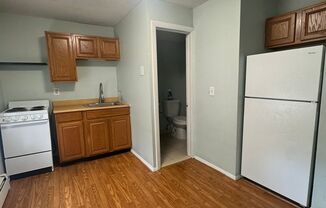 1 bed, 1 bath, $1,300, Unit Unit 20