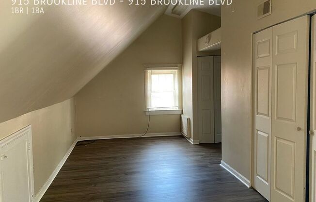 915 Brookline Blvd