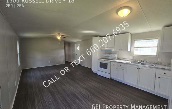 1306 RUSSELL DR