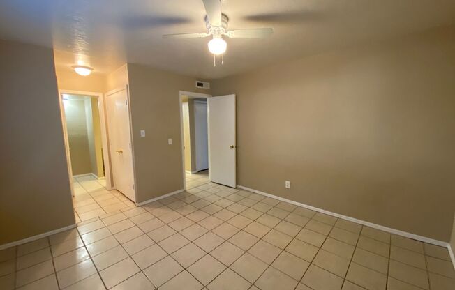 1 bed, 1 bath, $695