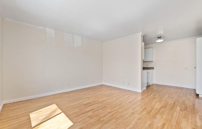 16p006 - 1435 3rd Ave