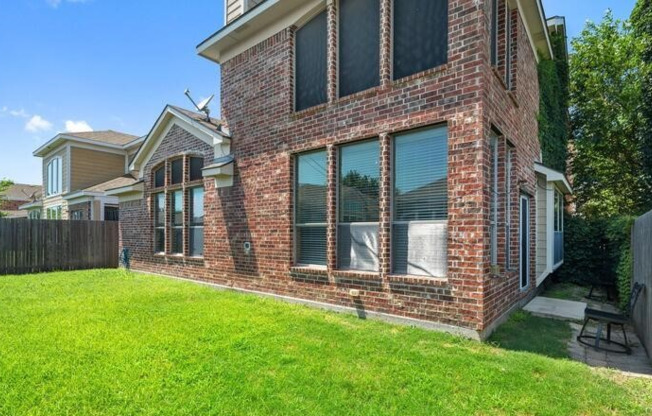 412 CYPRESS HL DR