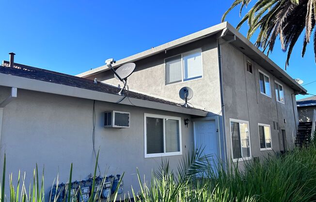 2 beds, 1 bath, 750 sqft, $1,695, Unit 790 Carro Drive #2