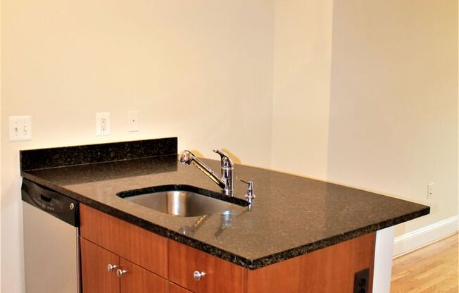 1 bed, 1 bath, 525 sqft, $2,525, Unit 202