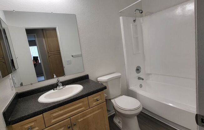 1 bed, 1 bath, 640 sqft, $1,995, Unit 656 - 151