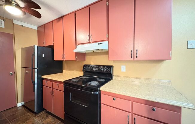 Modern Condo in Prime College Area Location
