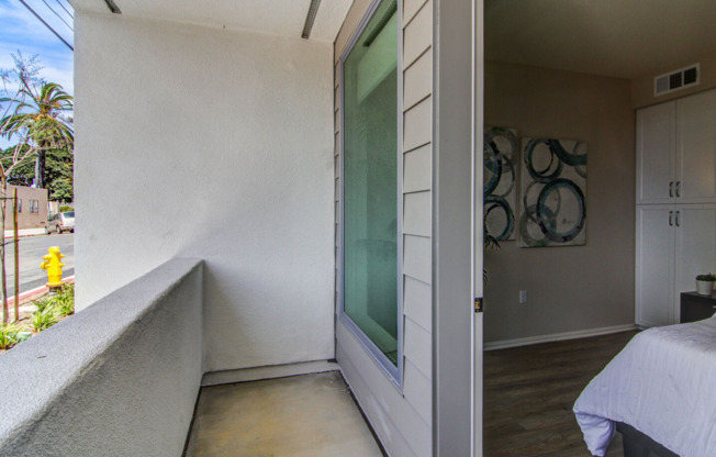 C+C Flats: Amazing Studio Available in the Heart of Chula Vista