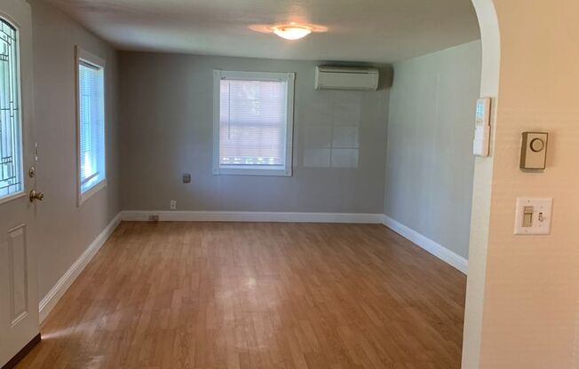 3 beds, 1 bath, $2,025