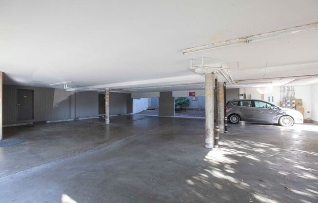 2 beds, 1.5 baths, 900 sqft, $1,695, Unit 950-201