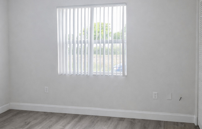 1 bed, 1 bath, 700 sqft, $1,695, Unit 2700 - 2D