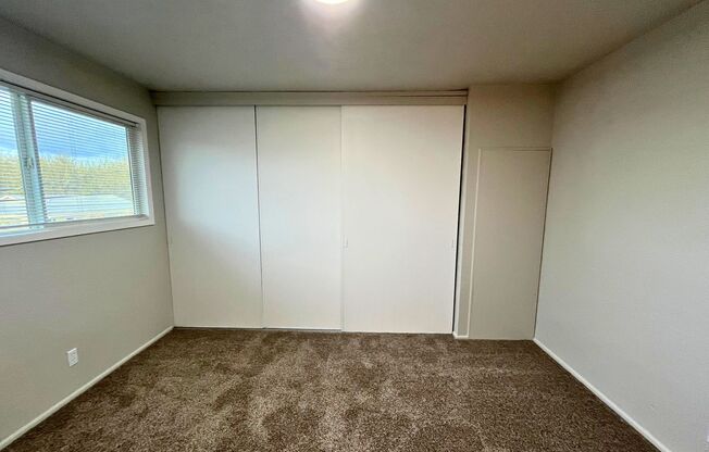 1 bed, 1 bath, 560 sqft, $1,300, Unit 15